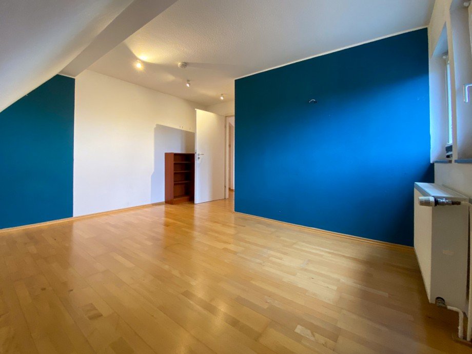 Schlafzimmer 2 Dachgeschosswohnung Offenbach / B�rgel