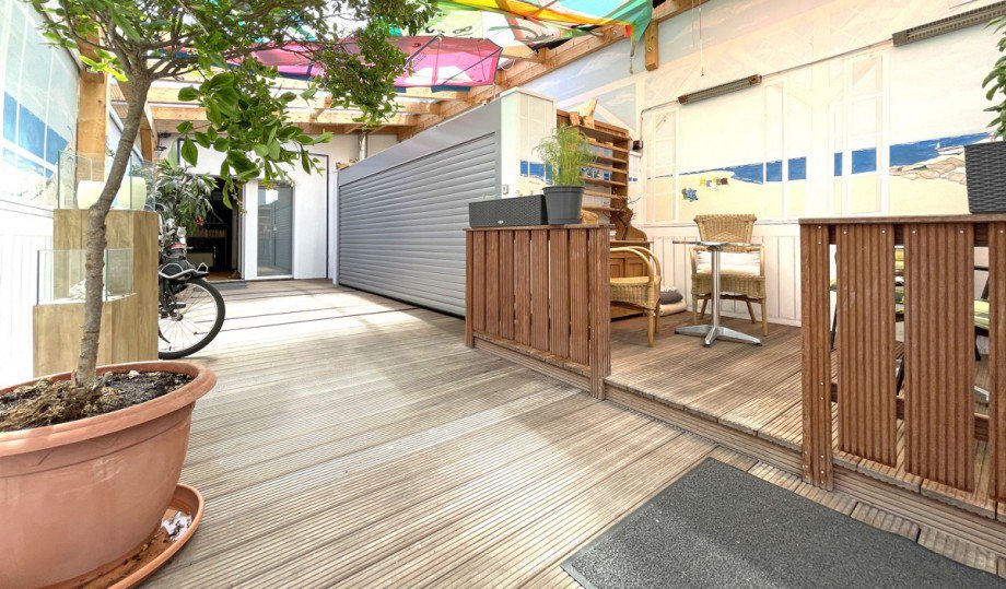 �berdachte Terrasse B�roge�ude Zweifamilienhaus Neu-Isenburg