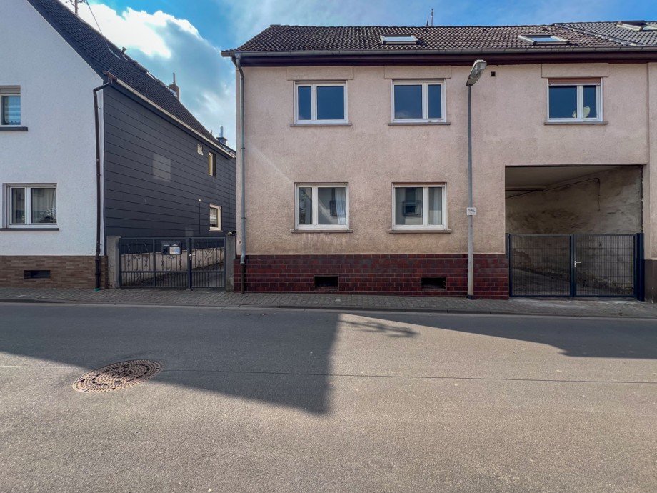Hausansicht Mehrfamilienhaus Dreieich / Offenthal