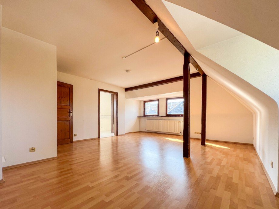 Wohnbreich-Essbereich Dachgeschosswohnung Offenbach