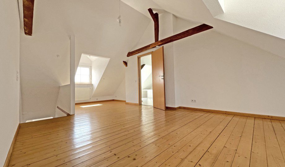 Dachgeschoss Vorderhaus Zweifamilienhaus Neu-Isenburg