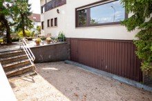 Garage Attraktives Zweifamilienhaus mit gro�em Entwicklungspotenzial!