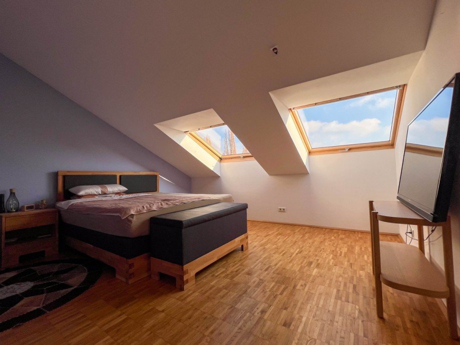 DG Schlafzimmer Maisonettewohnung Offenbach / Bieber