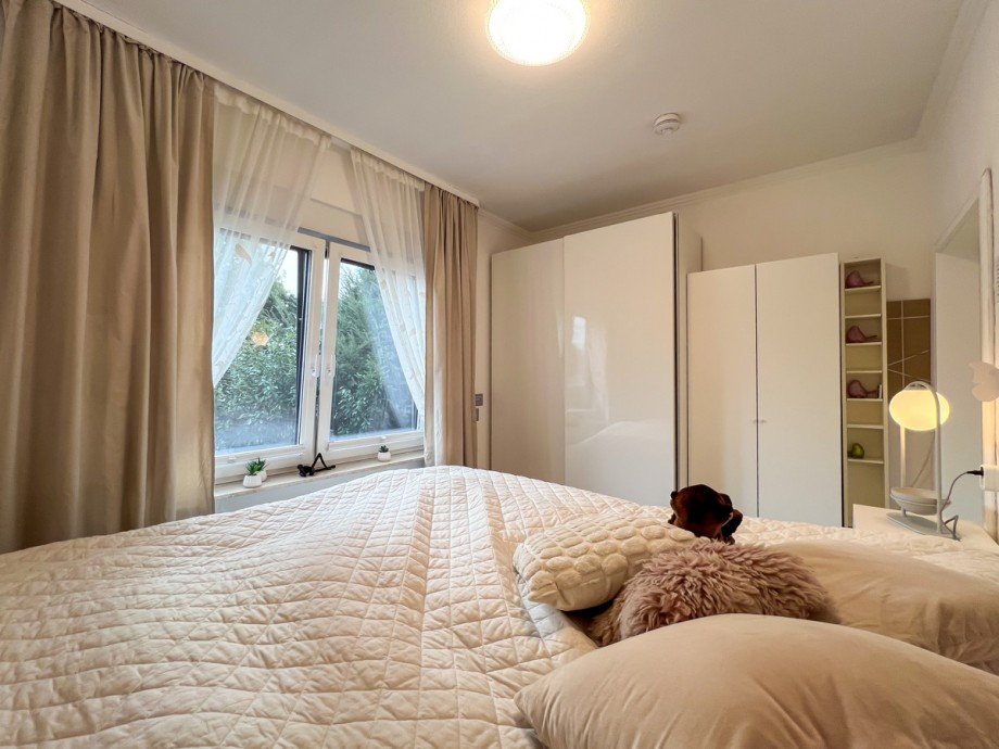 Schlafzimmer Villa Heusenstamm / Rembr�cken