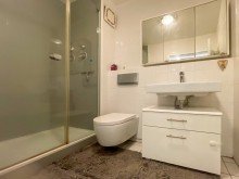Badezimmer Helle, leerstehende 2-Zimmer-Gartenwohnung nahe dem Main und der Innenstadt!
