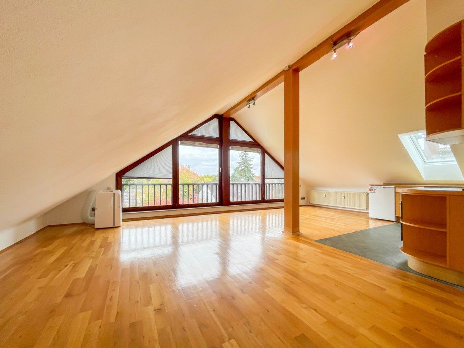 Wohnzimmer Dachgeschosswohnung Offenbach