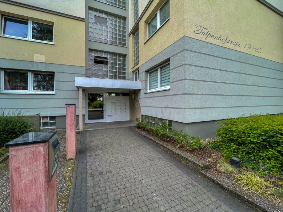 Haust�r Etagenwohnung Offenbach