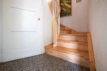 Treppenhaus Attraktives Zweifamilienhaus mit gro�em Entwicklungspotenzial!