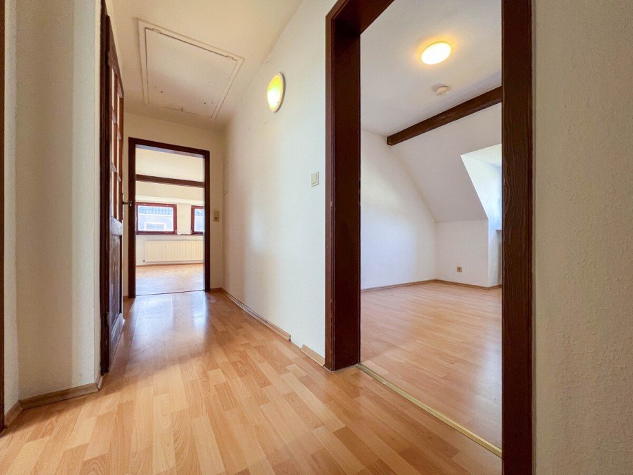 Flur Dachgeschosswohnung Offenbach