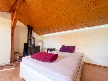Schlafbereich Charmante, vollm�blierte Dachgeschosswohnung im Offenbacher Westend