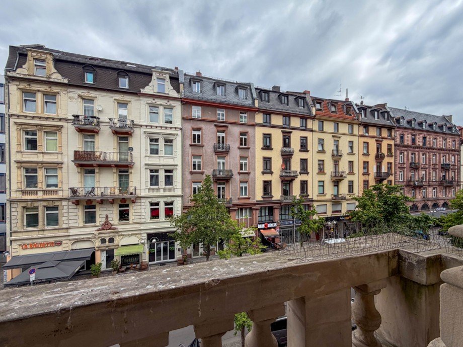 Balkon Etagenwohnung Frankfurt am Main / Innenstadt