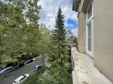 Stra�enansicht Absolute Rarit�t: eine exklusive 3,5-Zimmer-Wohnung mit Garten im begehrten Westend!
