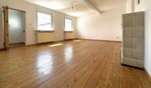 Wohnbereich Vorderhaus Doppelhaush�lfte + Einfamilienhaus und eine Gewerbeimmobilie