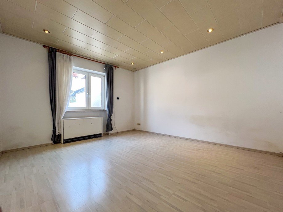 EG Wohnzimmer Mehrfamilienhaus Dreieich / Offenthal