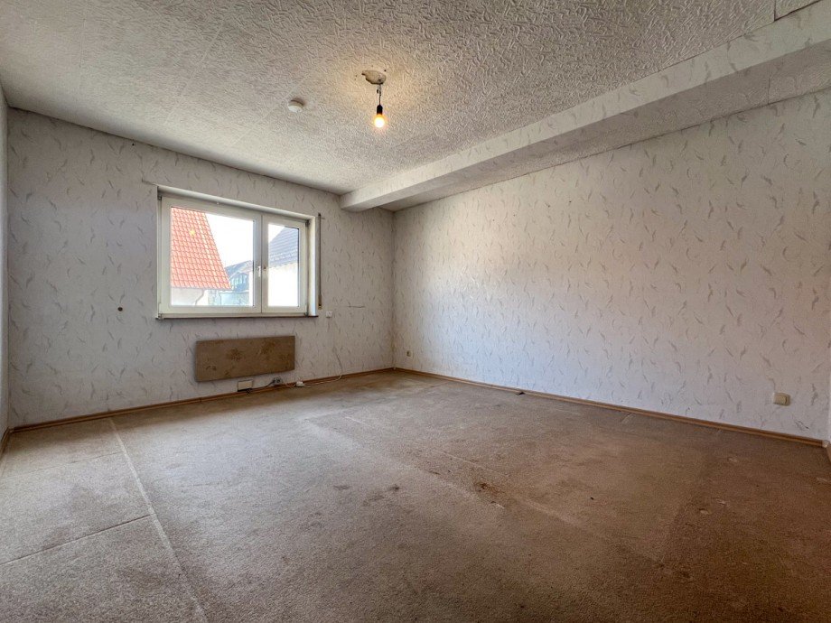 OG Schlafzimmer Mehrfamilienhaus Dreieich / Offenthal