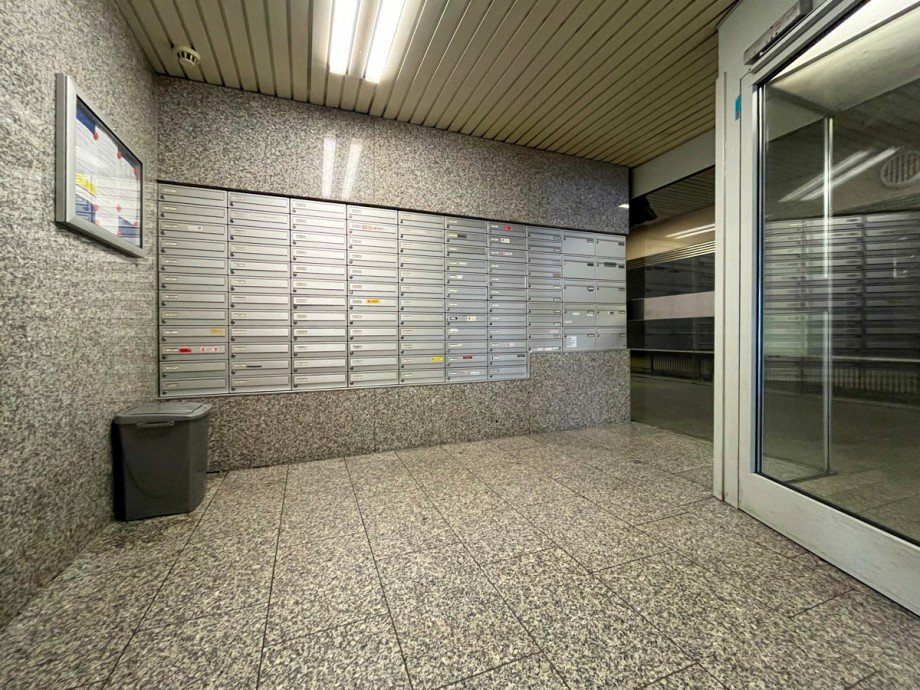 Eingangsbereich Etagenwohnung Offenbach