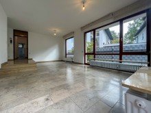 Wohn-/Essbereich Lichtdurchflutete 3-Zimmer-Wohnung mit Wintergarten, Garten und Terrasse in ruhiger Lage