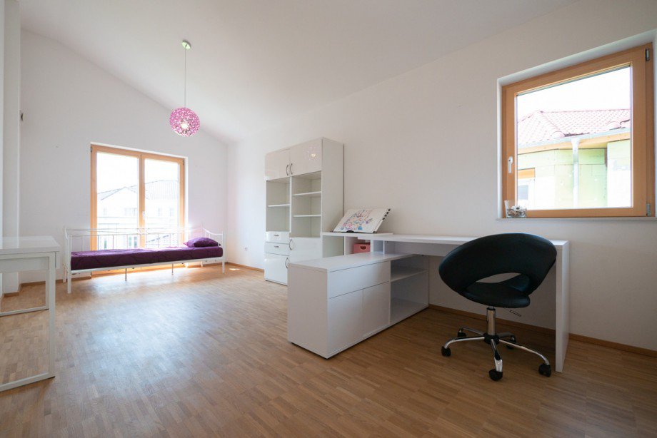 Schlafzimmer Dachgeschosswohnung Dietzenbach-Steinberg