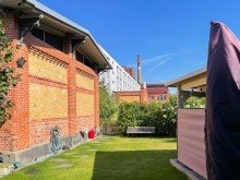 Gartenansicht  Provisionsfreies  Denkmalgesch�tztes Einfamilienhaus mit Loft-Charakter!
