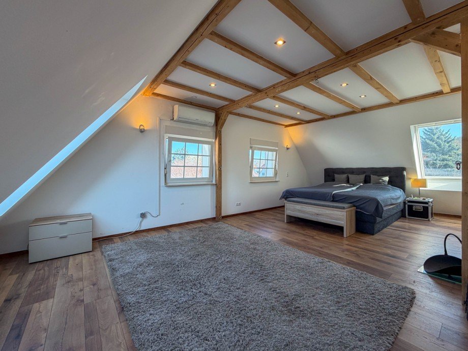OG Schlafzimmer Einfamilienhaus Offenbach
