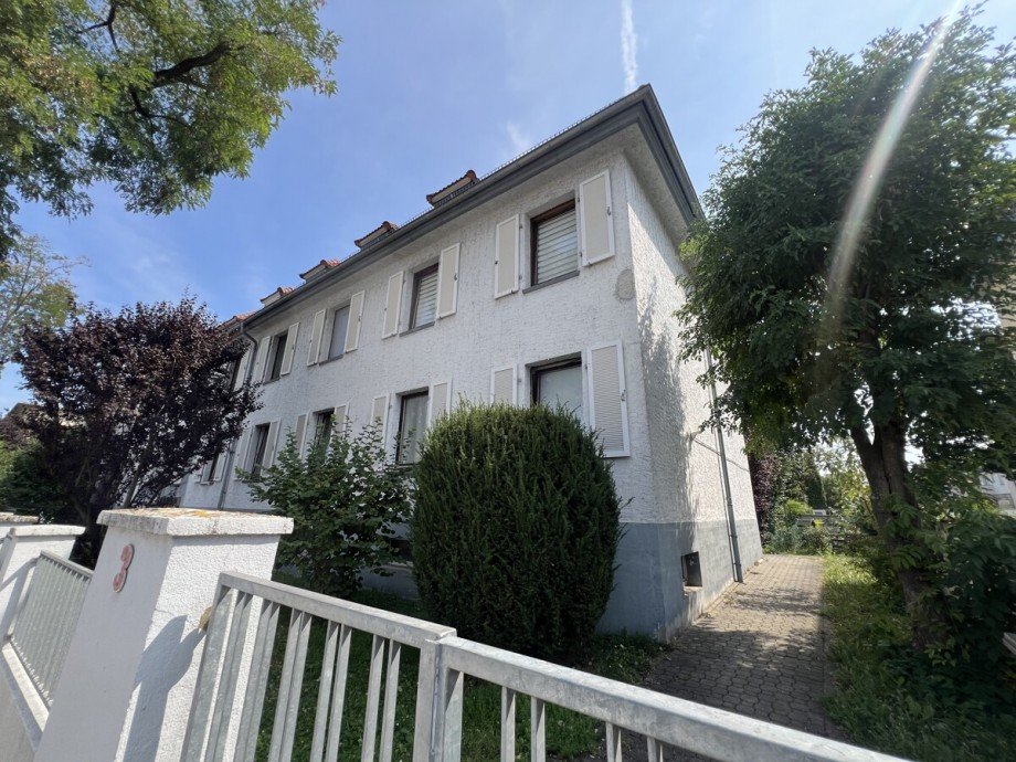 Stra�enansicht Dachgeschosswohnung Offenbach