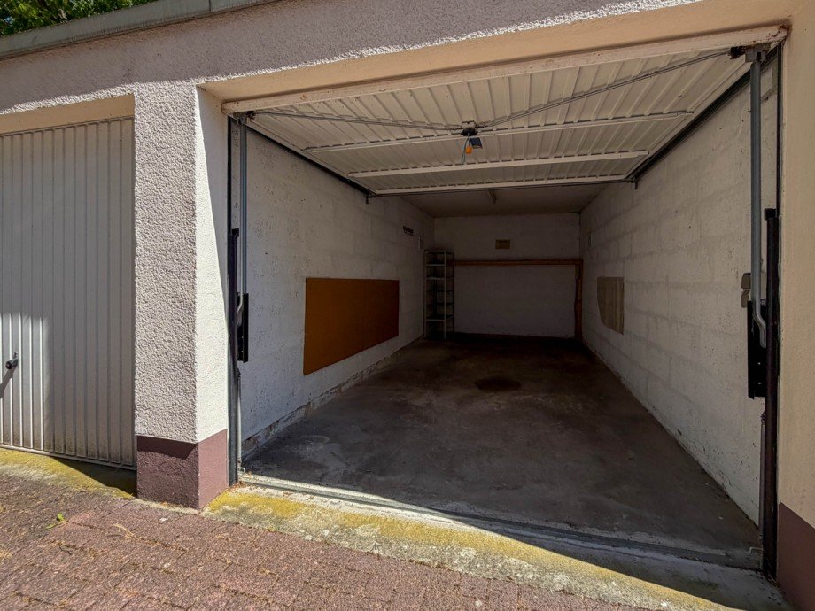 Garage Etagenwohnung Offenbach / Bieber