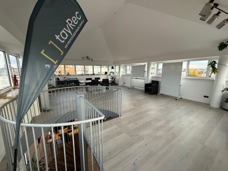 Raum Oben Offenbach am Main B�ro / Praxis Moderne B�ror�ume in gemeinschaftlich genutztem B�ro - vielseitig einsetzbar