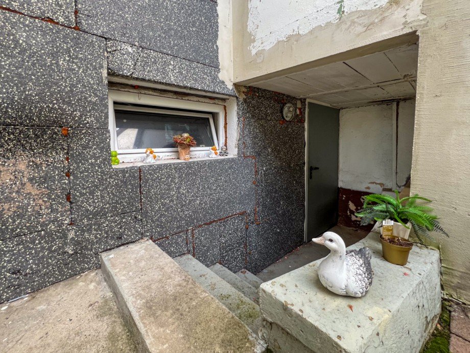 Waschraum Zugang Zweifamilienhaus Dreieich / Offenthal