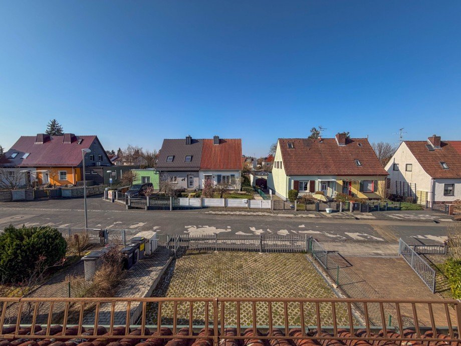 OG Ausblick Vorderseite Einfamilienhaus Offenbach