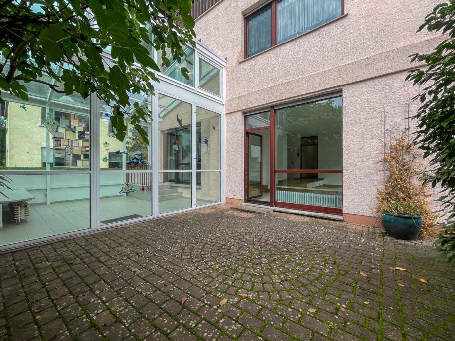 Terrasse und Au�enansicht Erdgeschosswohnung Offenbach