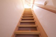 DG Zugang Charmante, vollm�blierte Dachgeschosswohnung im Offenbacher Westend