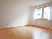 2 Leerstehende 2-ZImmerwohnung im beliebten Nordend