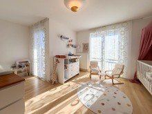 Kinderzimmer Energieeffizientes Reihenendhaus mit PV-Anlage & S�dgarten in Offenbach-Rumpenheim