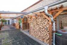 Hof/Haupteingang Halle/Gewerbe Doppelhaush�lfte + Einfamilienhaus und eine Gewerbeimmobilie