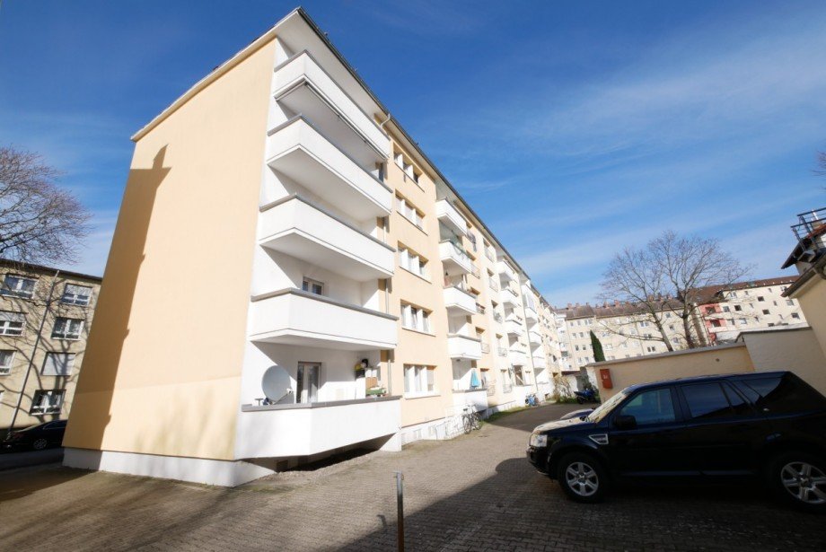 Hausansicht Etagenwohnung Offenbach