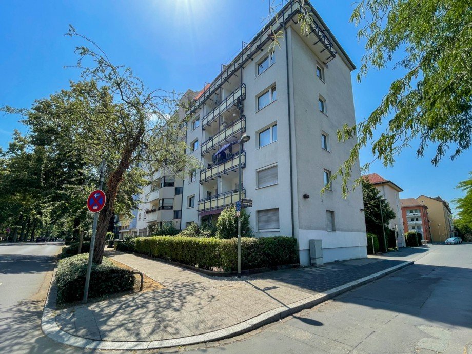 Hausansicht Etagenwohnung Offenbach
