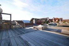 Dachterrasse Hinterhaus Doppelhaush�lfte + Einfamilienhaus und eine Gewerbeimmobilie
