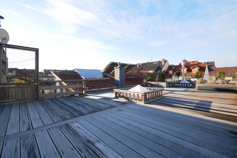 Dachterrasse Hinterhaus Zweifamilienhaus Neu-Isenburg