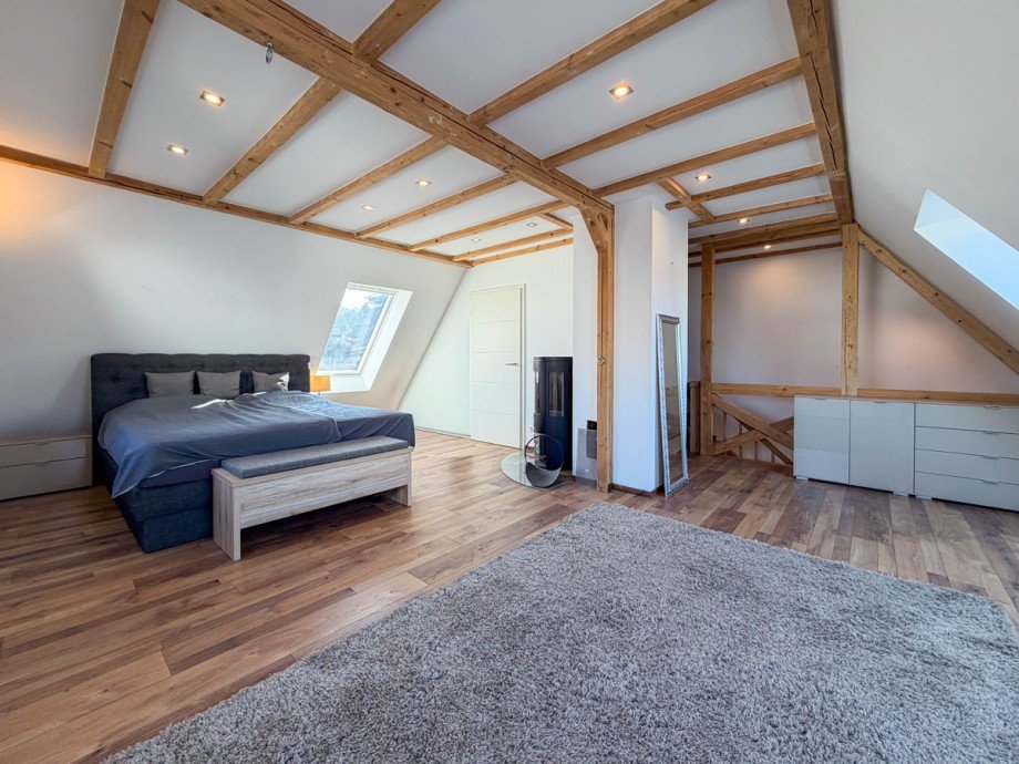 OG Schlafzimmer Einfamilienhaus Offenbach
