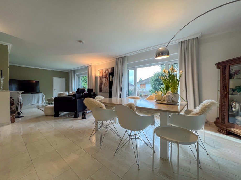 Essbereich Villa Heusenstamm / Rembr�cken