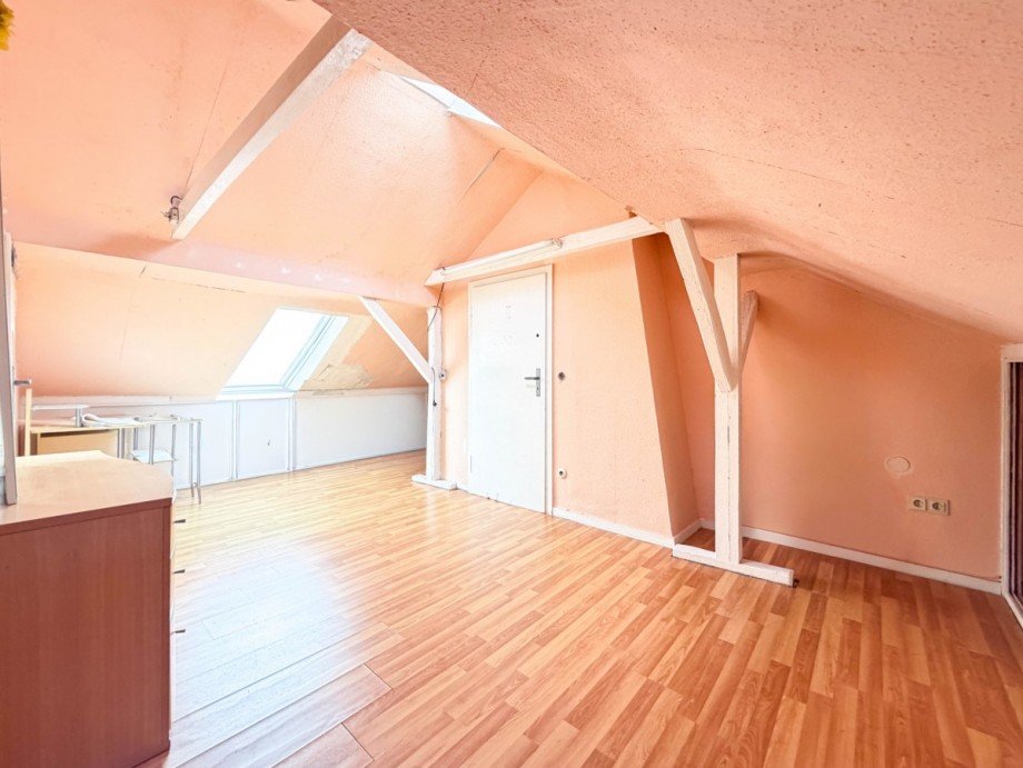 Dachgeschoss Reihenmittelhaus Offenbach