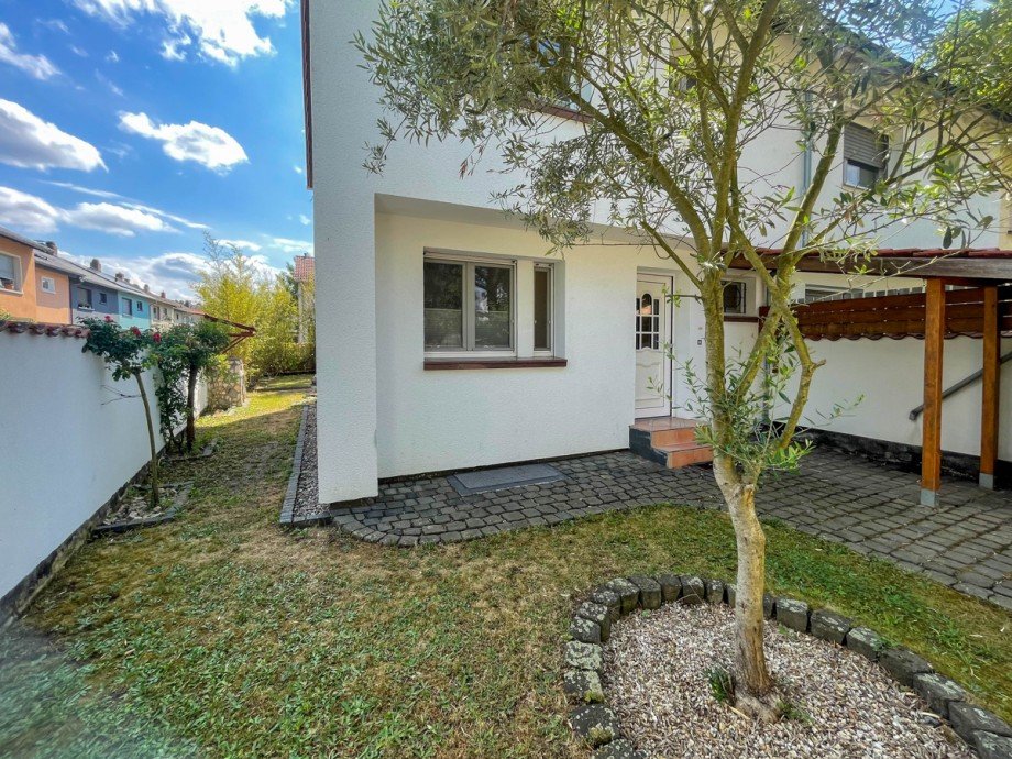 Vorgarten Reihenendhaus Offenbach