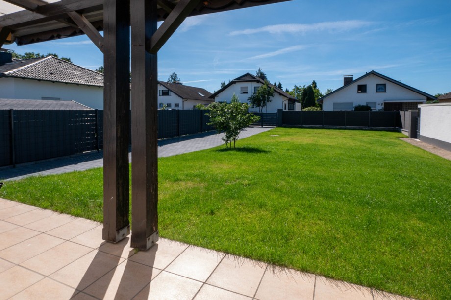 Terrasse Ausblick Einfamilienhaus Heusenstamm