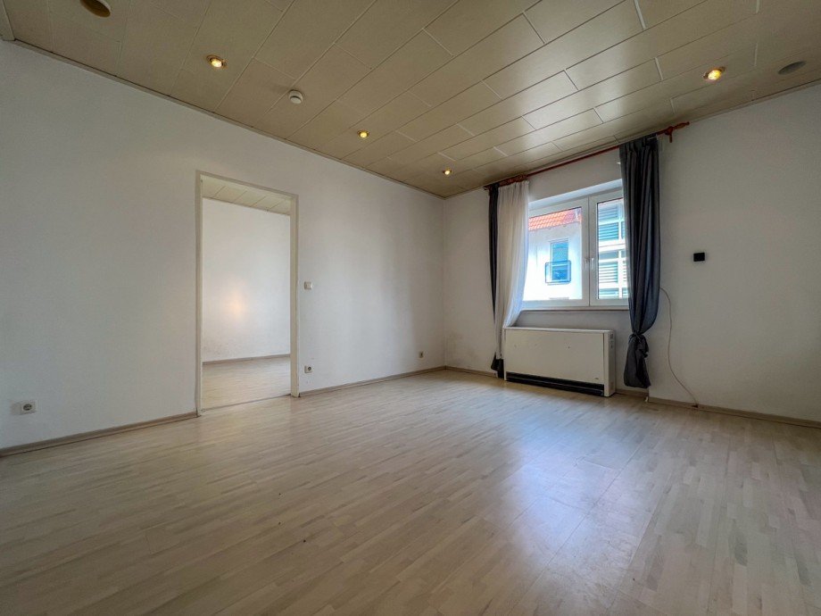 EG Wohnzimmer Mehrfamilienhaus Dreieich / Offenthal