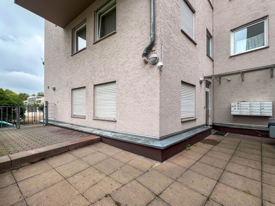 Hauseingang Etagenwohnung Offenbach