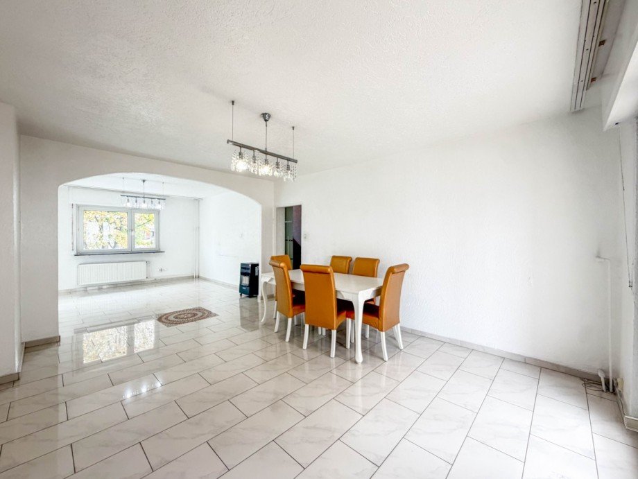 Wohn und Essbereich Reihenmittelhaus Offenbach